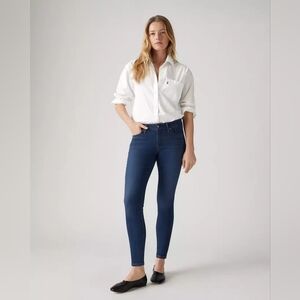 Levi's Women's Cobalt Overboard - Dark Wash 711 Skinny Jeans - Size 29